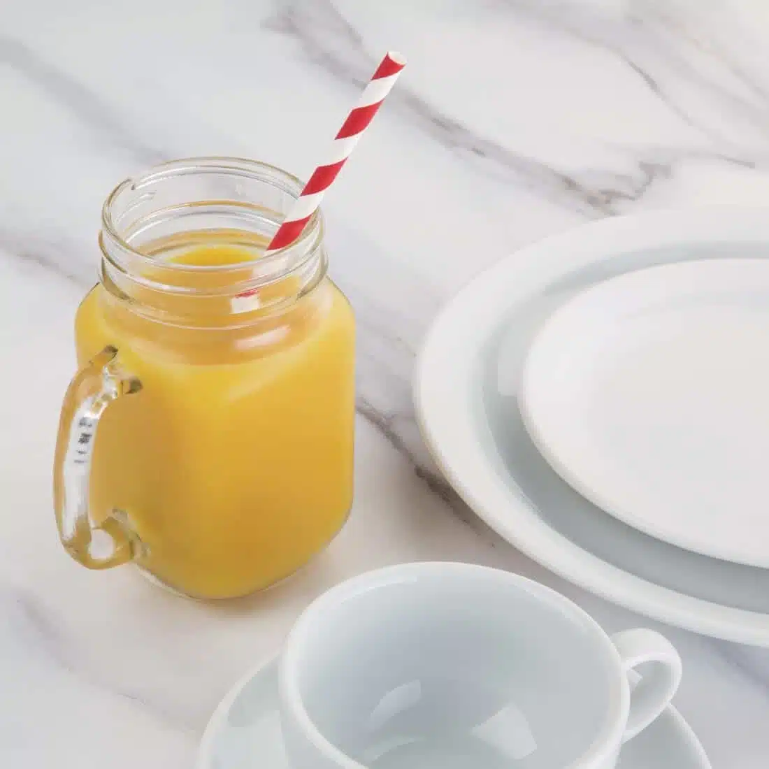 Fiesta Compostable Paper Straws Red Stripes (Pack of 250) - Image 3