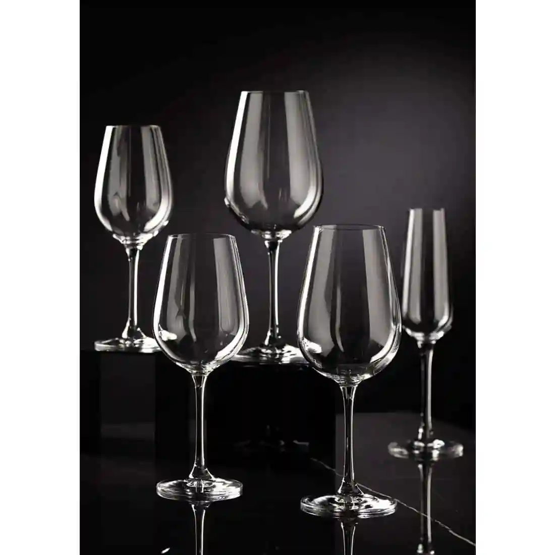 Utopia Mississippi Wine Glasses 380ml (6 pack) - Image 2