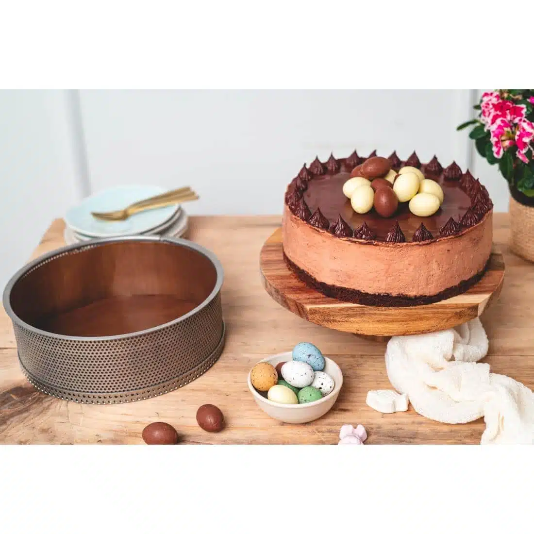 De Buyer Special Non-stick Baking Sheet for 24cm Round Cake Mould (Pack 2) - Image 2