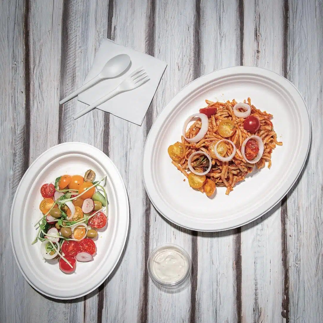 Fiesta Compostable Bagasse Oval Plates 316mm (Pack of 50) - Image 4