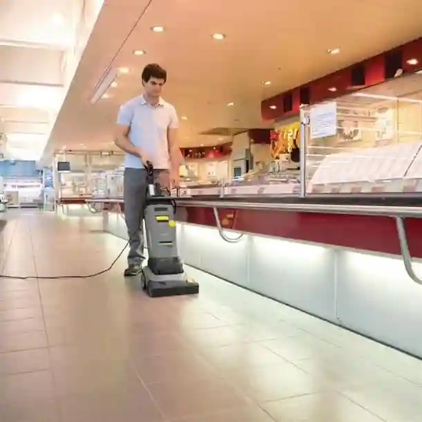 Karcher Compact Floor Scrubber Dryer BR 30/4 C