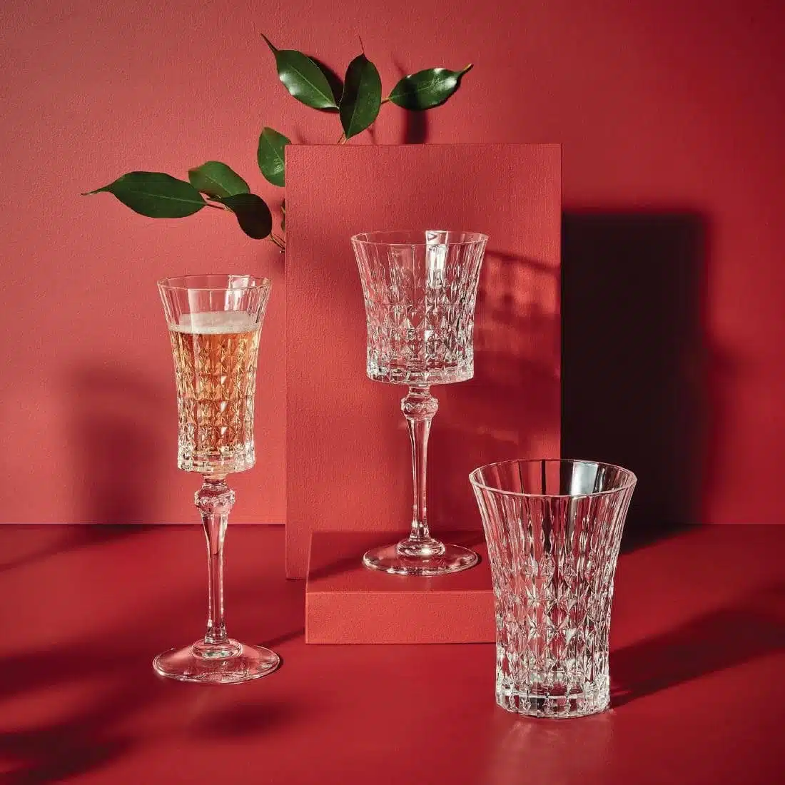 Cristal d'Arques Lady Diamond Wine Glasses 190ml (8 pack) - Image 5