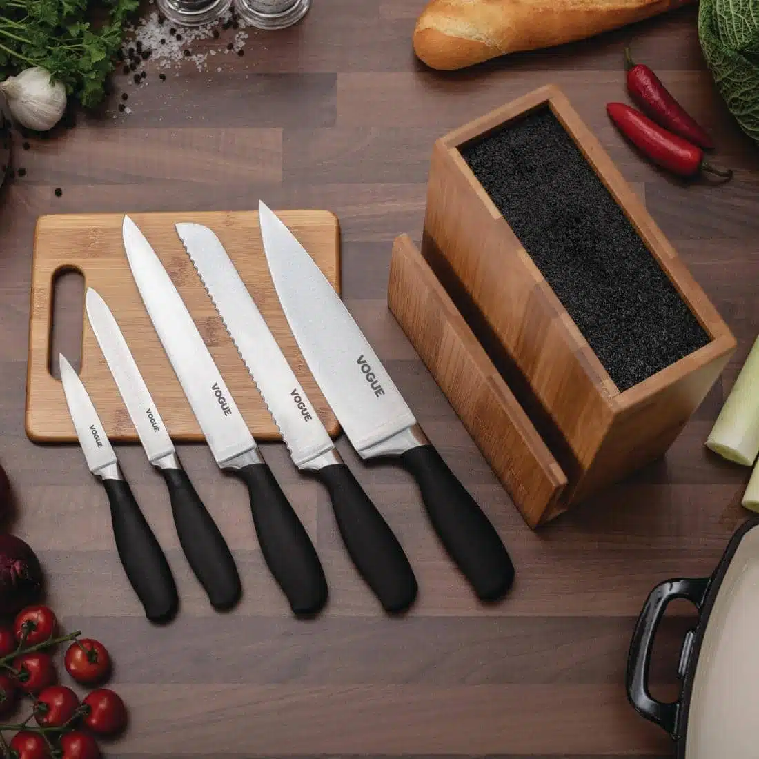 Vogue Prep Like A Pro 5-Piece Soft-Grip Knife Set With Knife Block and Chopping Board - Image 2