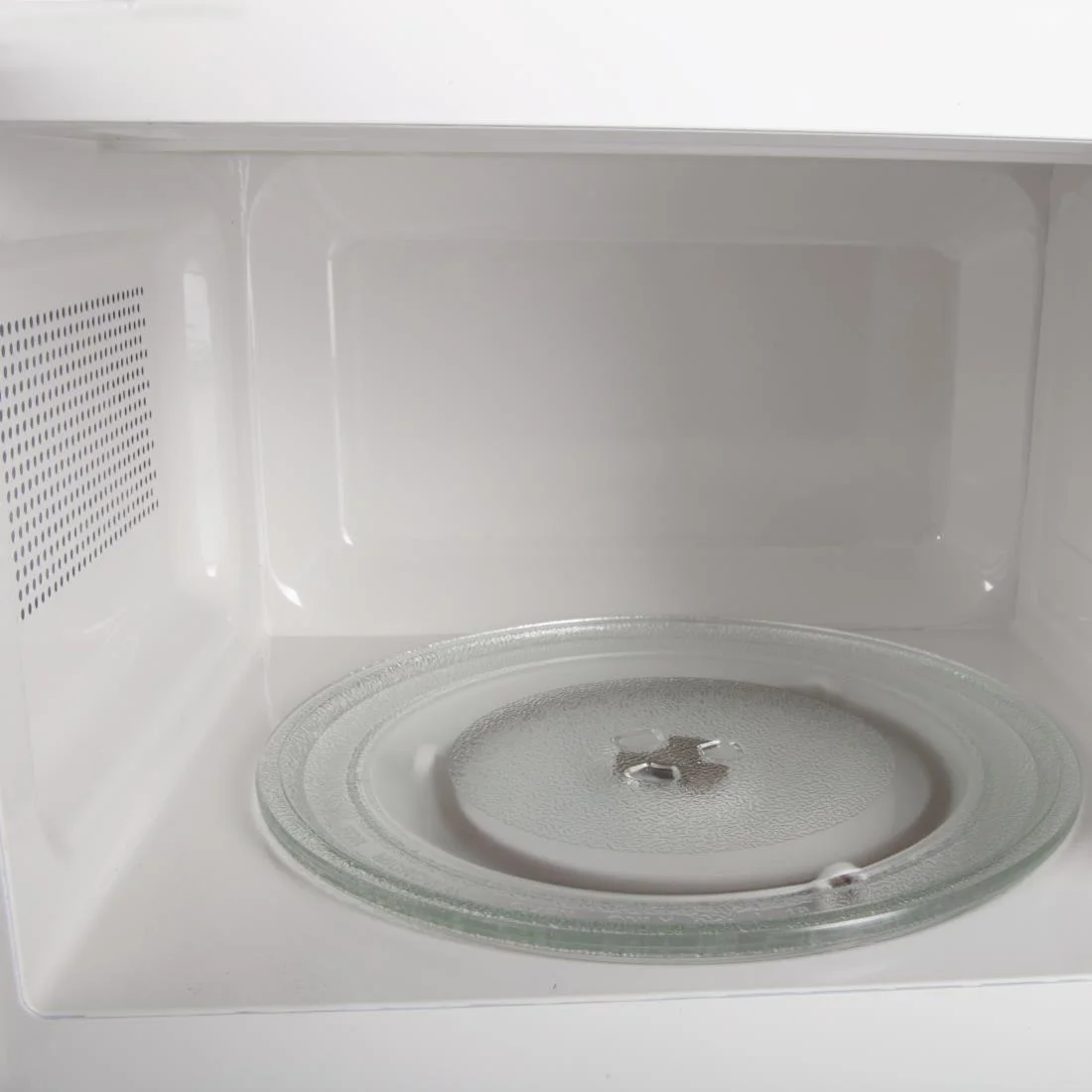 Caterlite Compact Microwave Oven - Image 3
