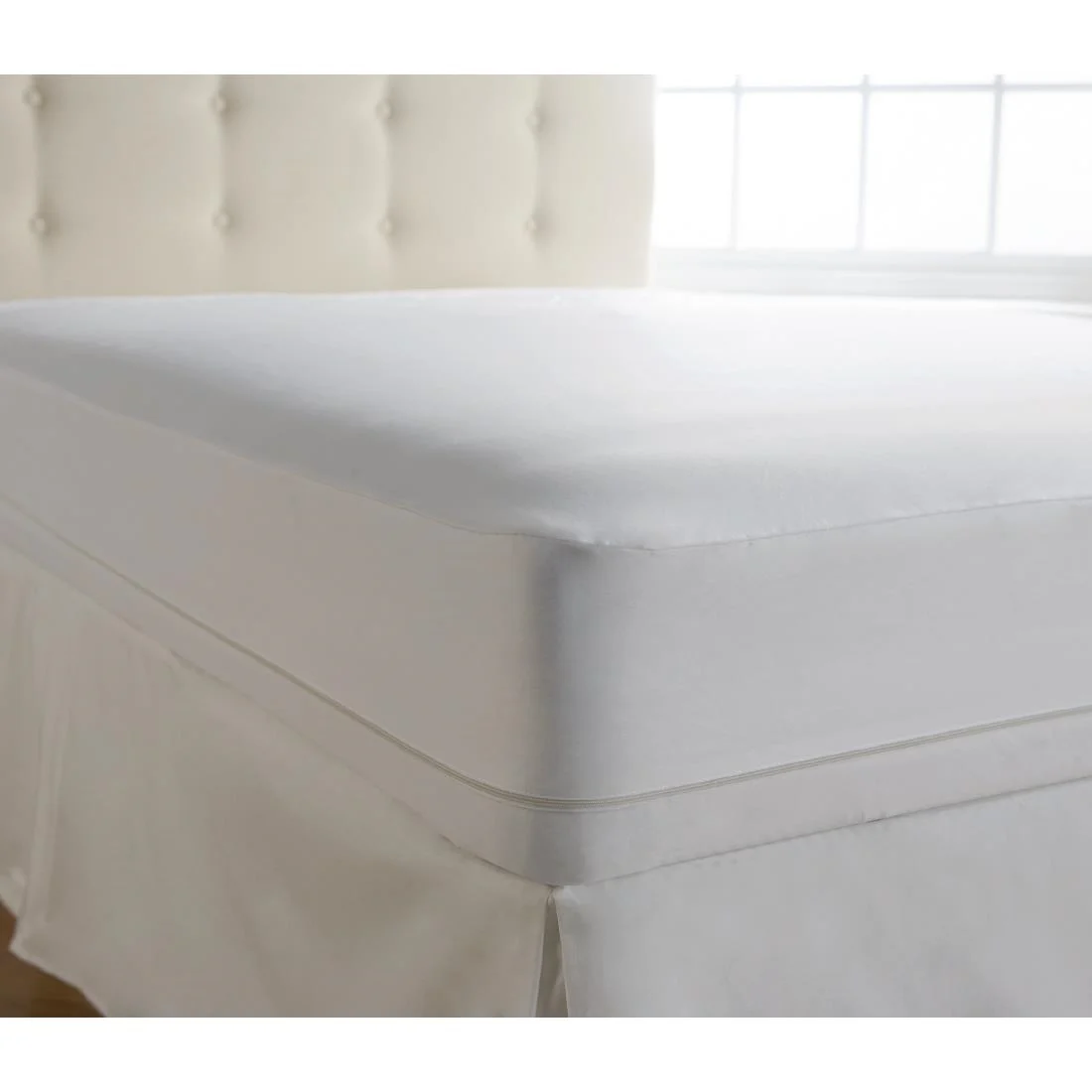 Mitre Comfort Allerzip Smooth Mattress Protector Super King