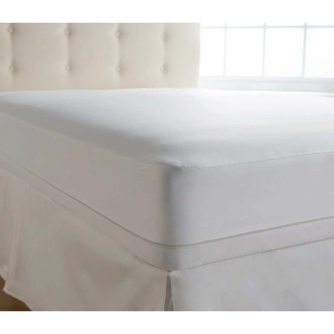 Mitre Comfort Allerzip Smooth Mattress Protector Double - Image 3