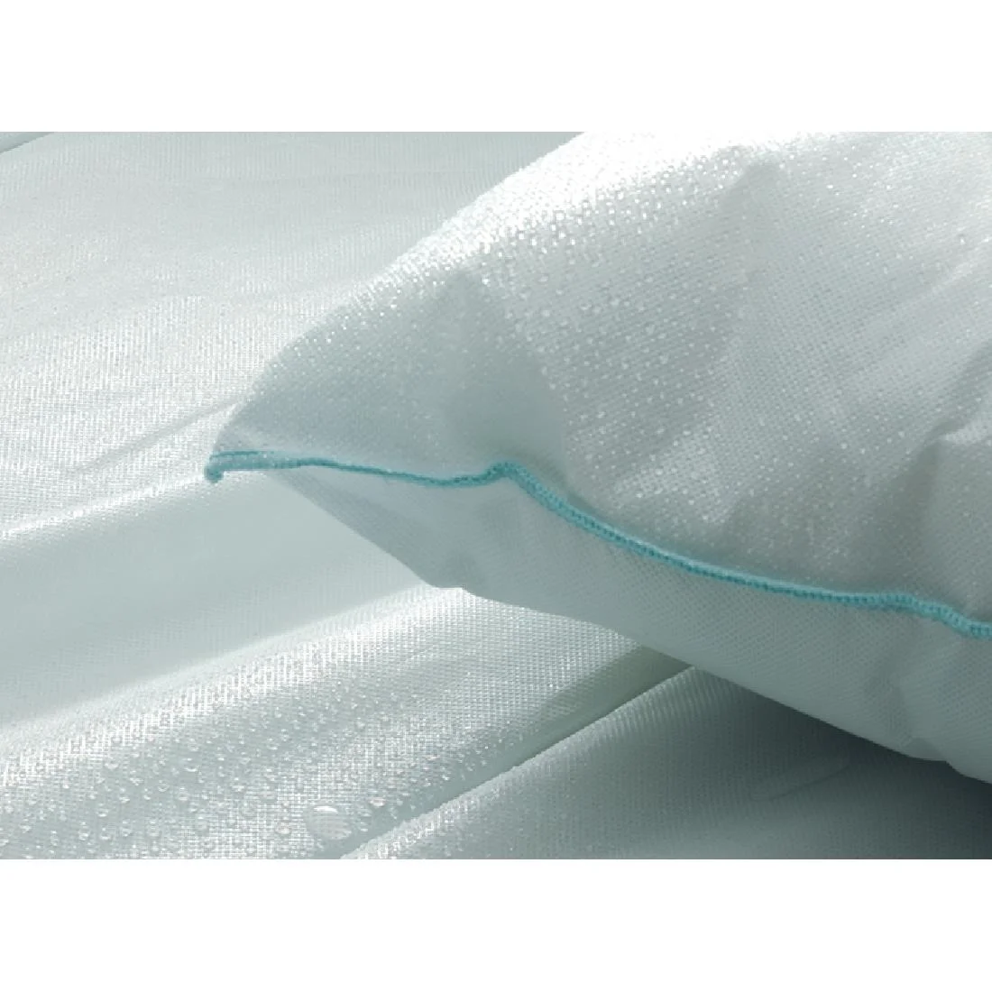 Mitre Essentials Regatta Pillow - Image 2