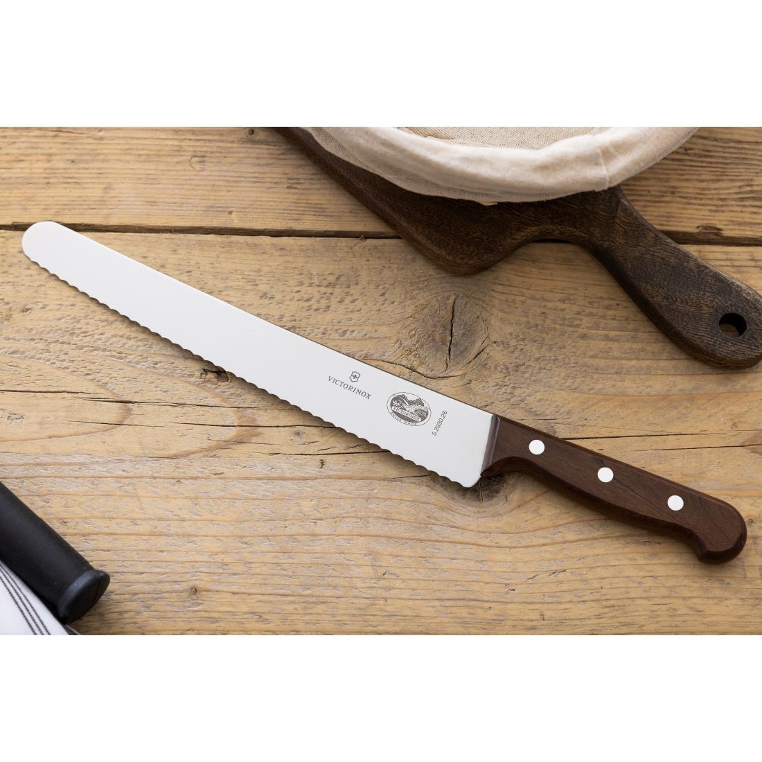 Victorinox Serrated Curved Blade Pastry Knife 25.5cm