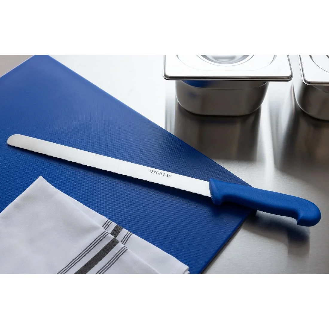 Hygiplas Serrated Slicer Blue 30.5cm - Image 3