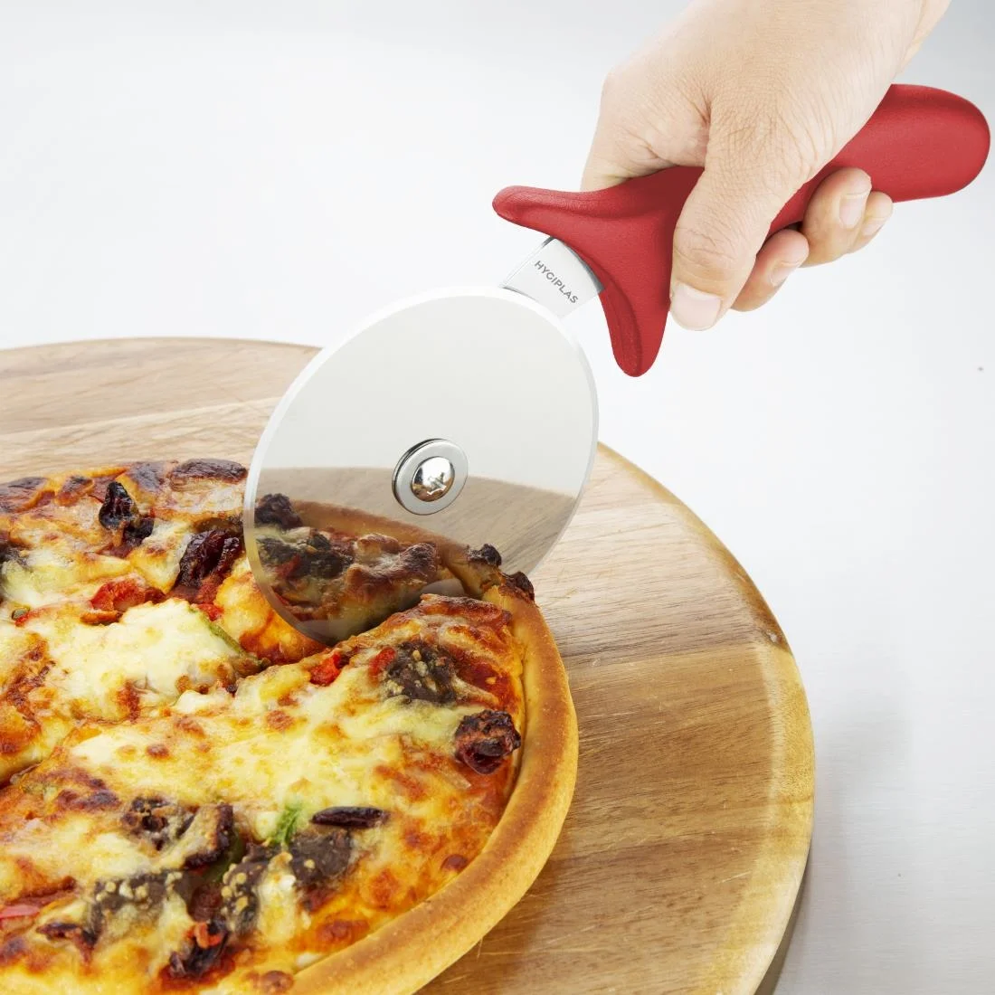 Vogue Pizza Wheel Red 4" - Image 3