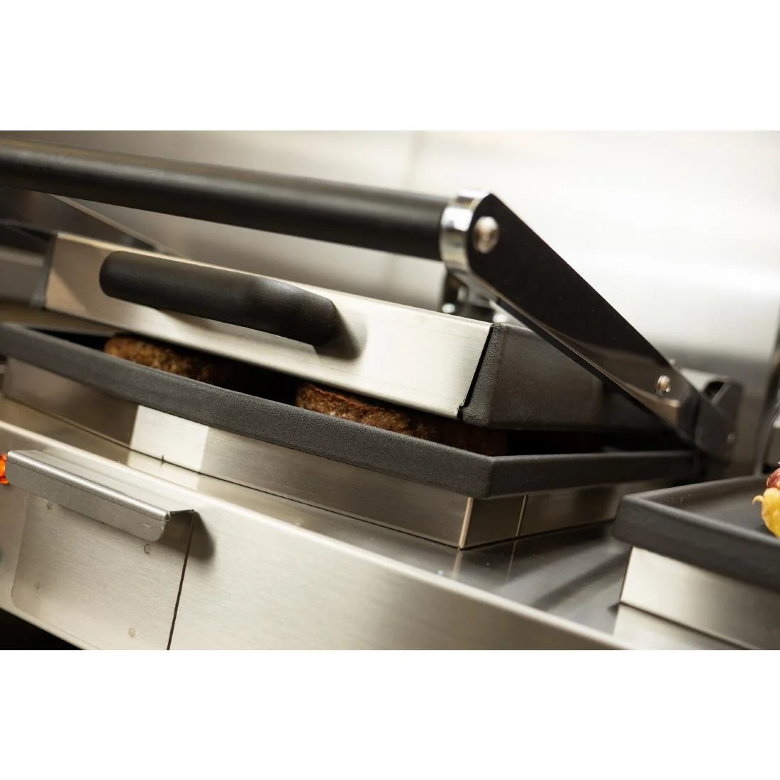 Lincat Lynx 400 Electric Twin Contact Grill LCG2 - Image 5
