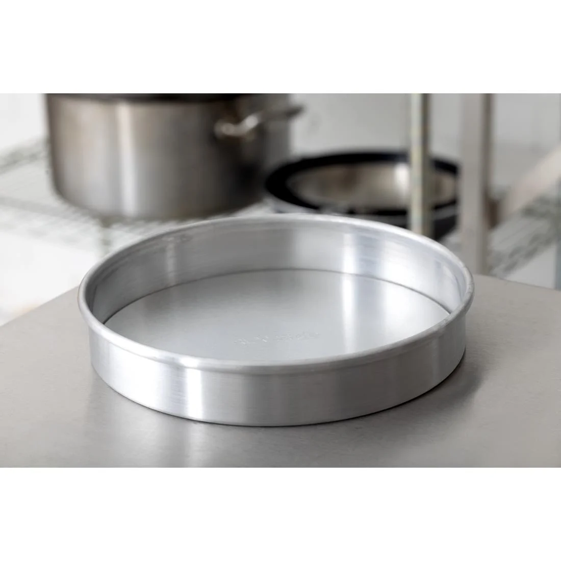 Aluminium Sandwich Tin With Removable Base 20cm - Image 5