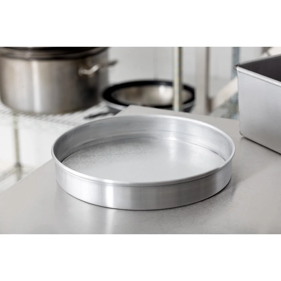 Aluminium Sandwich Tin With Removable Base 23cm - Image 5