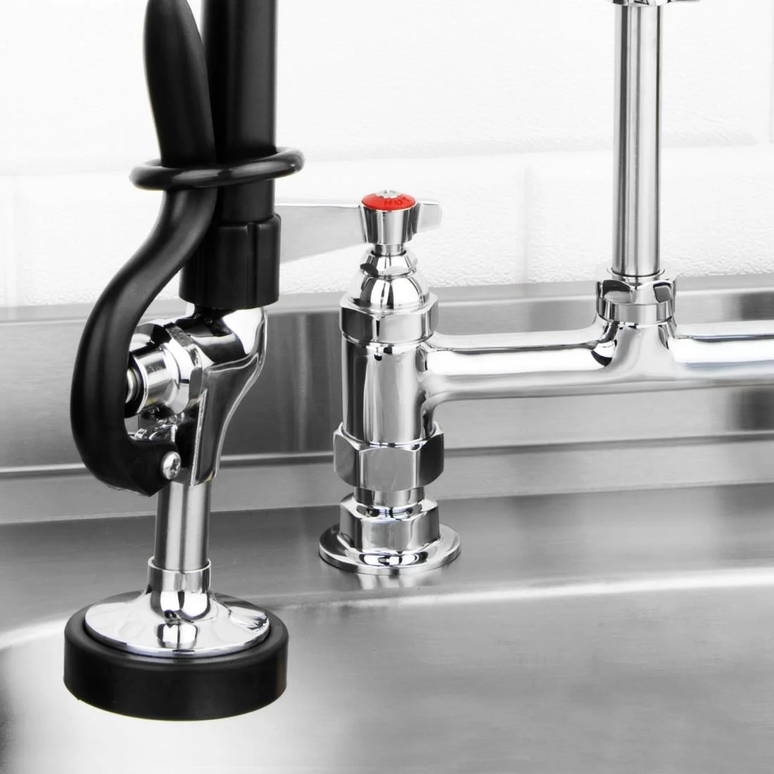 Vogue Pedestal Pre Rinse Spray - Image 2