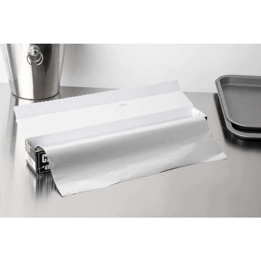 Vogue Aluminium Foil 440mm x 75m - Image 4