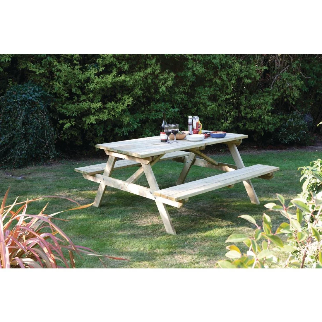 Rowlinson Wooden Picnic Bench 5ft - Image 3