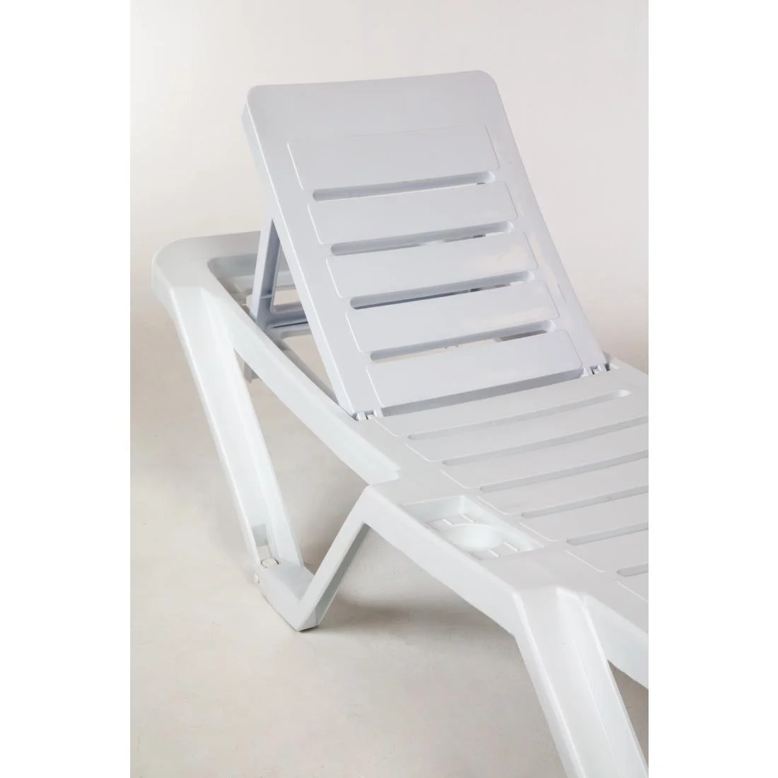 Polypropylene Sun Loungers White (Pack of 2) - Image 9