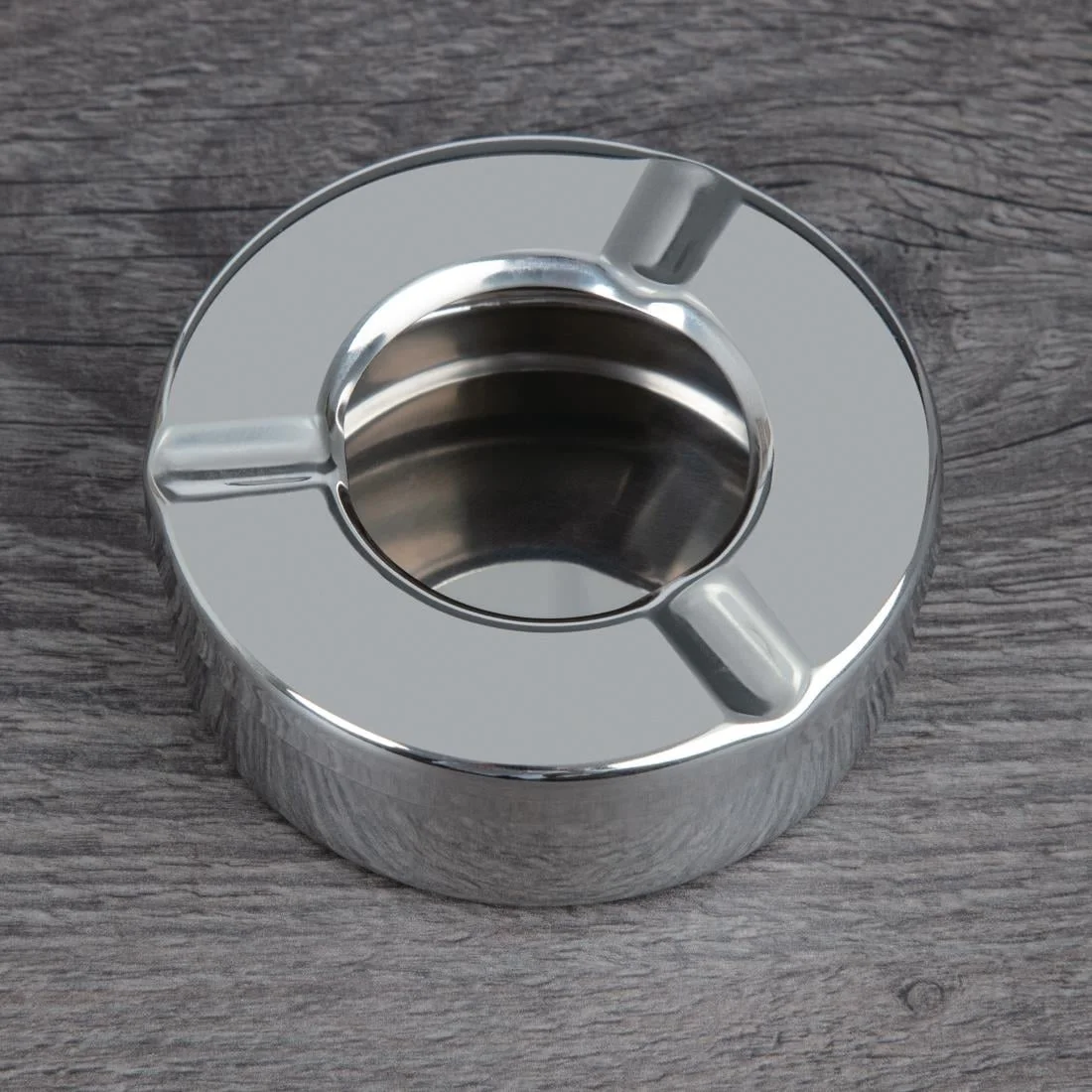Olympia Stainless Steel Windproof Ashtray 90mm - Image 2
