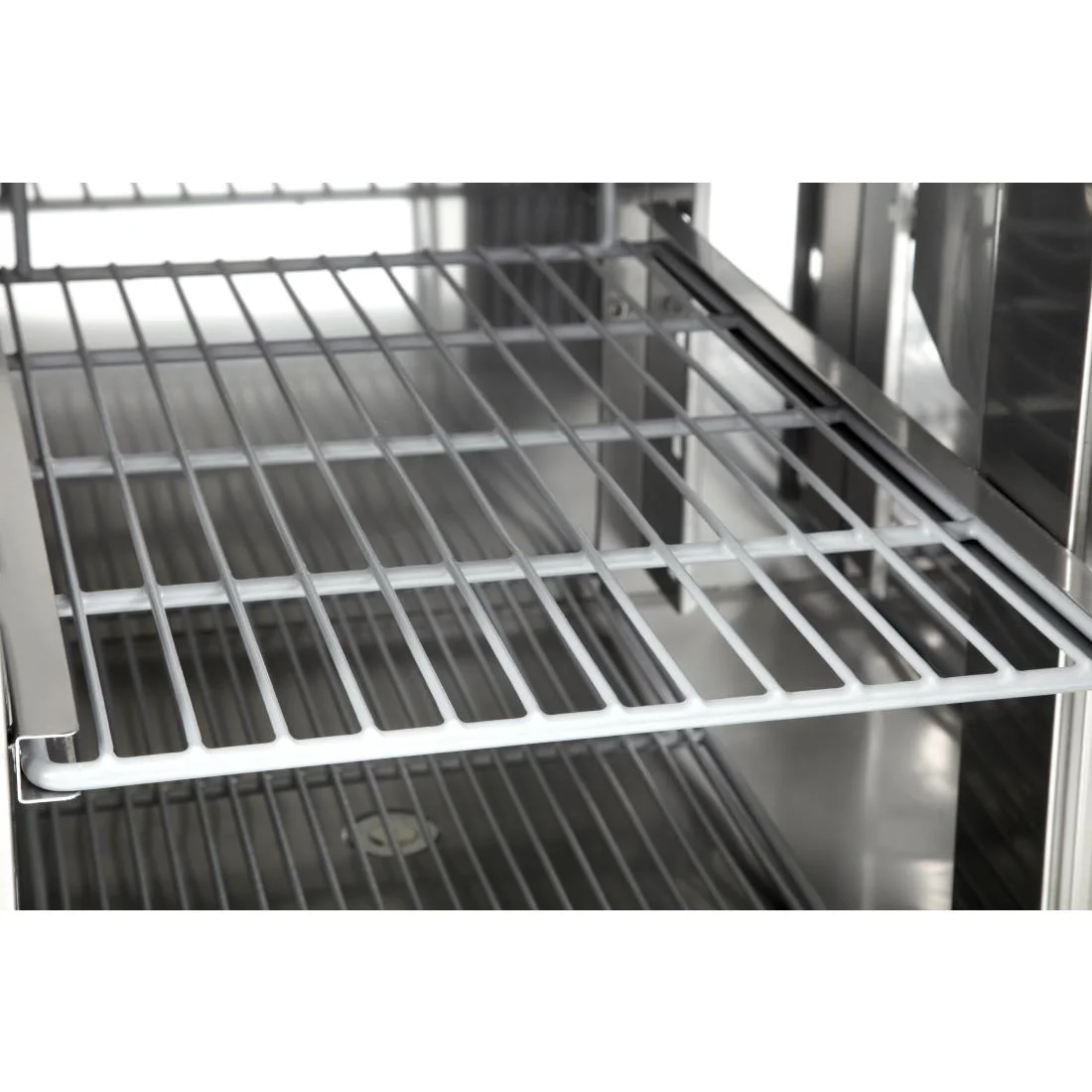 Polar G-Series Pizza Prep Counter Fridge 368Ltr - Image 10