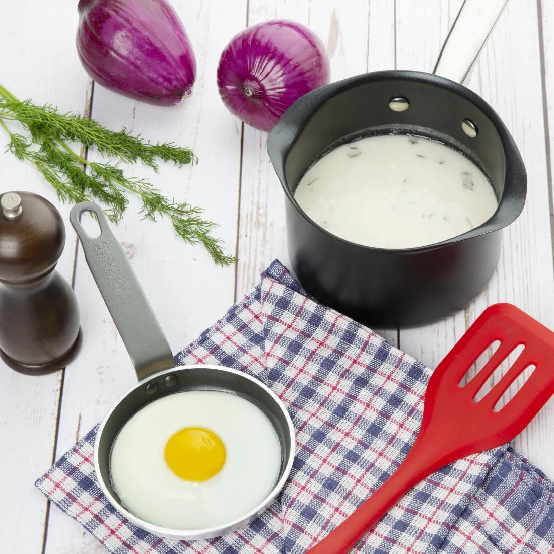 Vogue Non Stick Milk Pan 140mm - Image 2