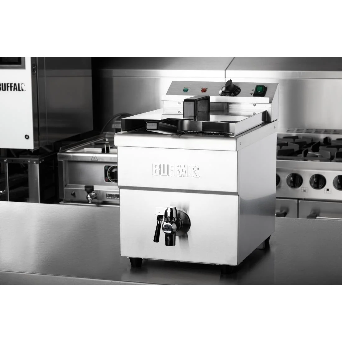 Buffalo Induction Fryer 7.5Ltr - Image 13