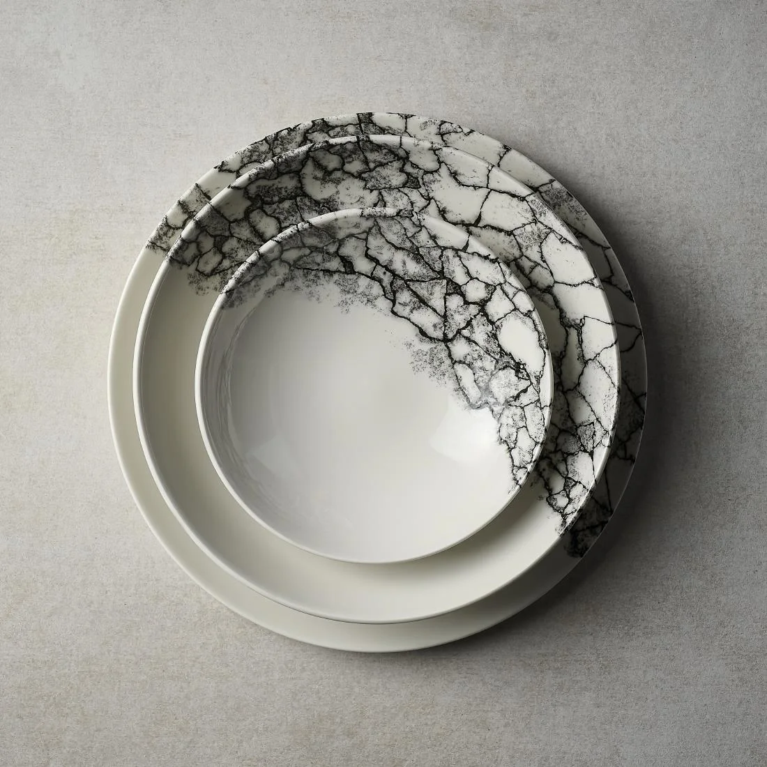 Churchill Kintsugi Accents Quartz Black Evolve Coupe Plates 288mm (12 Pack) - Image 3