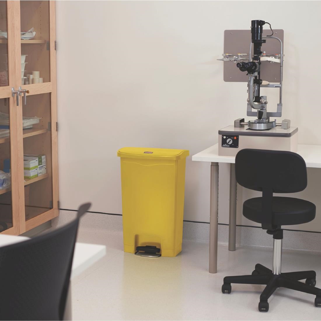 Rubbermaid Slim Jim Step on Bin Front Pedal 50Ltr Yellow