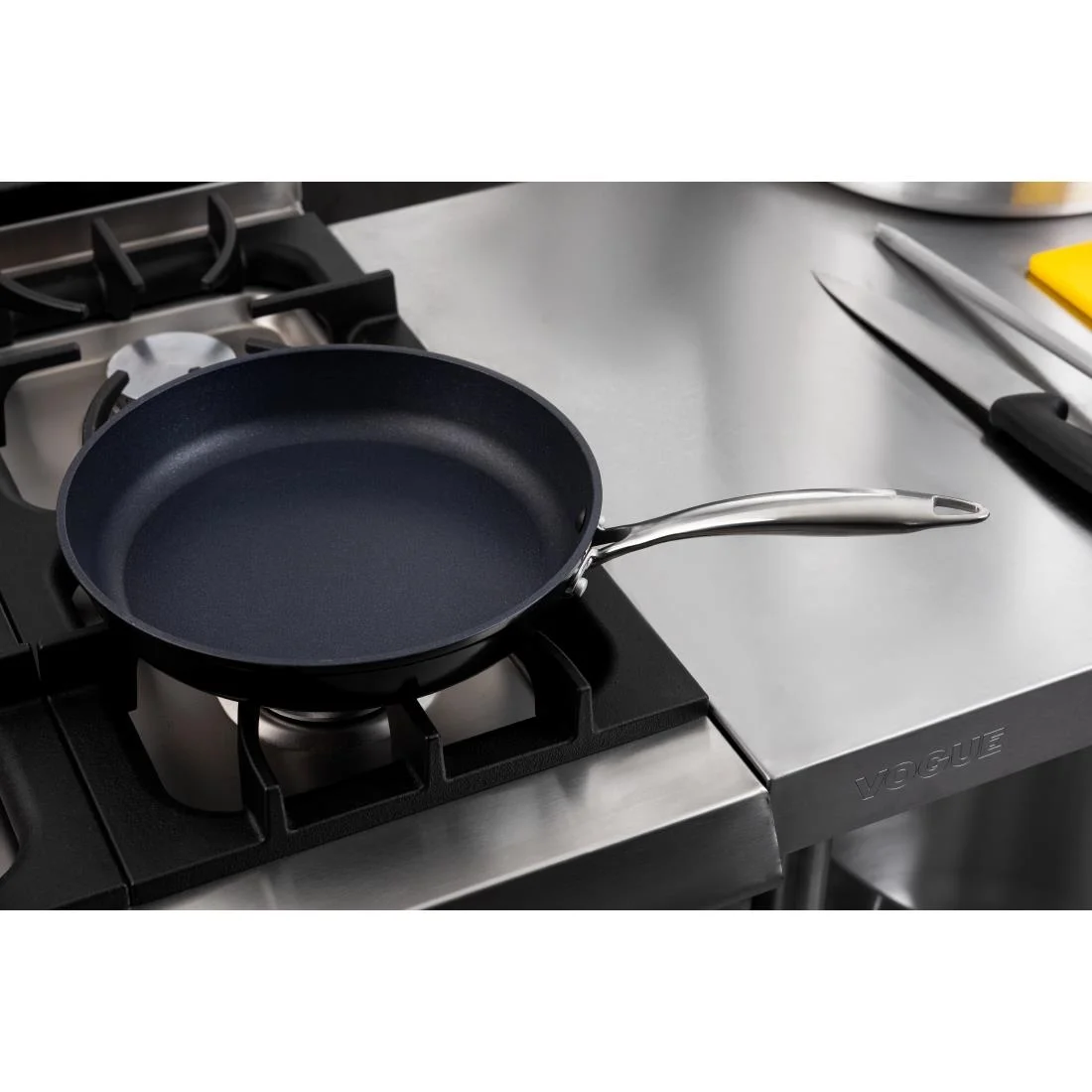 Vogue Cast Aluminium Non Stick Teflon Frying Pan 260mm - Image 8