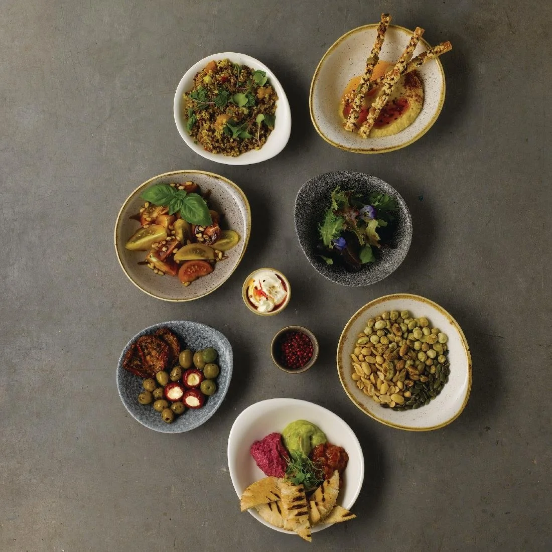 Churchill Stonecast Round Dishes Peppercorn Grey 185mm (12 Pack) - Image 3