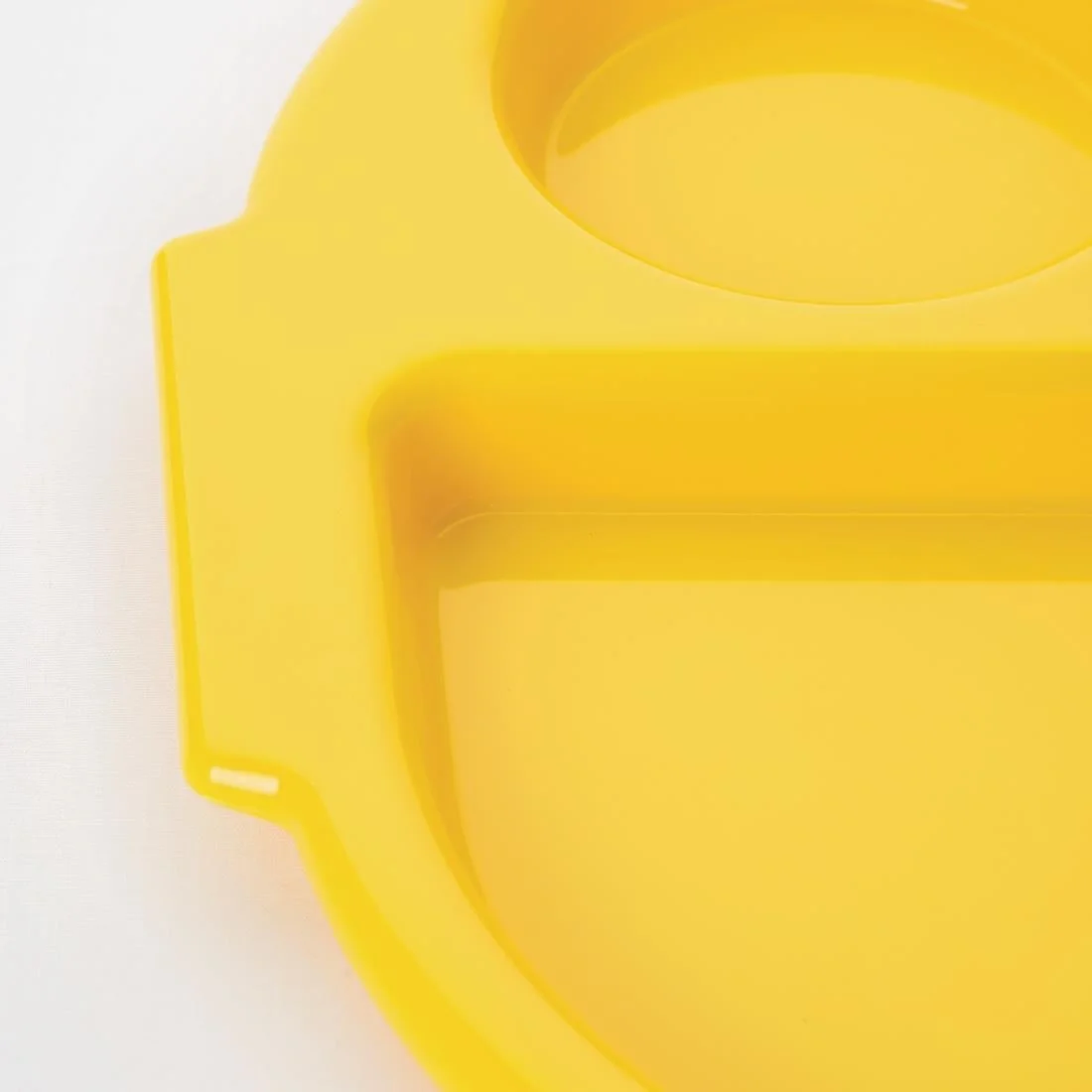 Kristallon Plastic Food Compartment Tray Large Yellow - Image 3