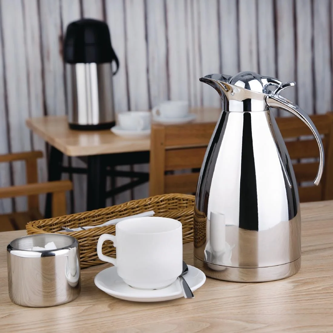Olympia Vacuum Jug Polished 1.5Ltr - Image 4