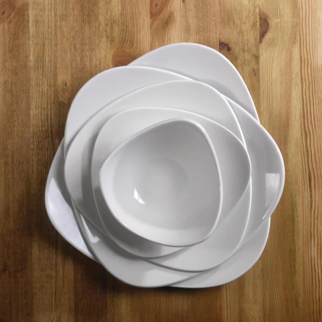 Churchill Lotus Triangle Bowls 150mm - Image 2