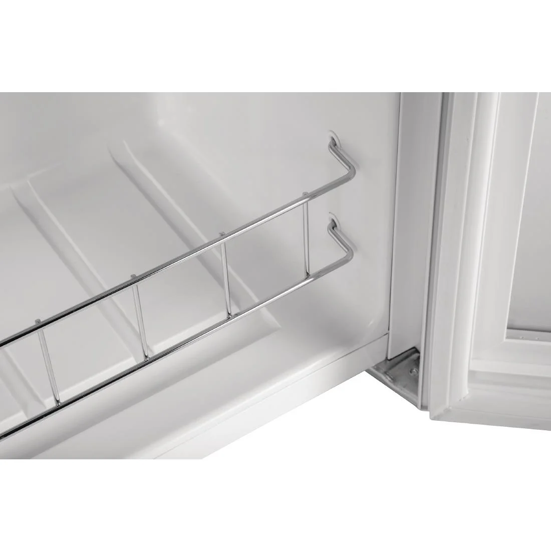 Polar Countertop Display Fridge 46 Ltr - Image 8