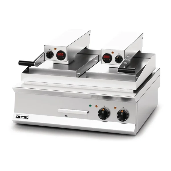 Lincat Opus 800 Half Ribbed Clam Griddle OE8210/FR