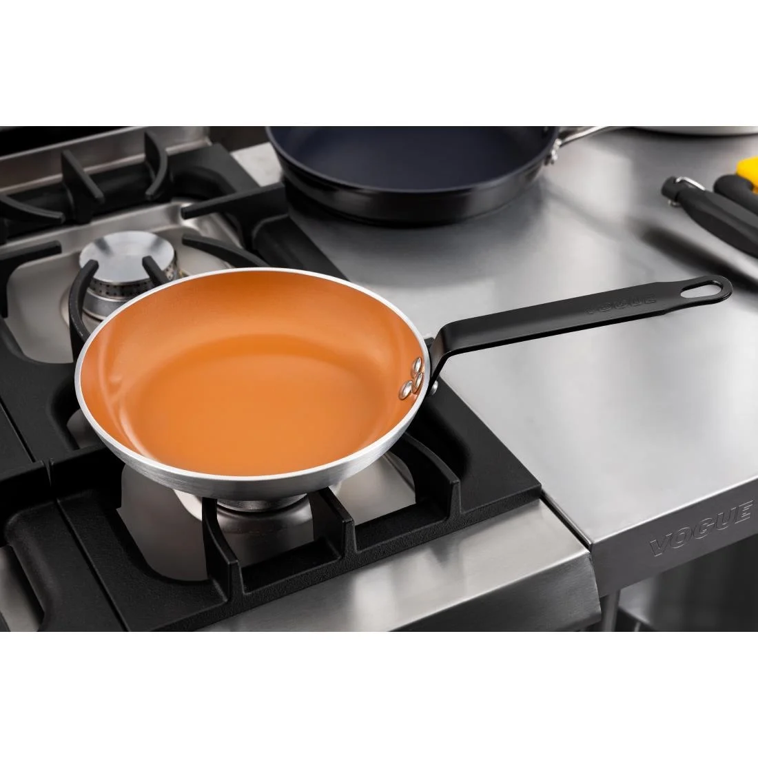 Vogue Aluminium Non-Stick Ceramic Coated Frying Pan 24cm - Image 7