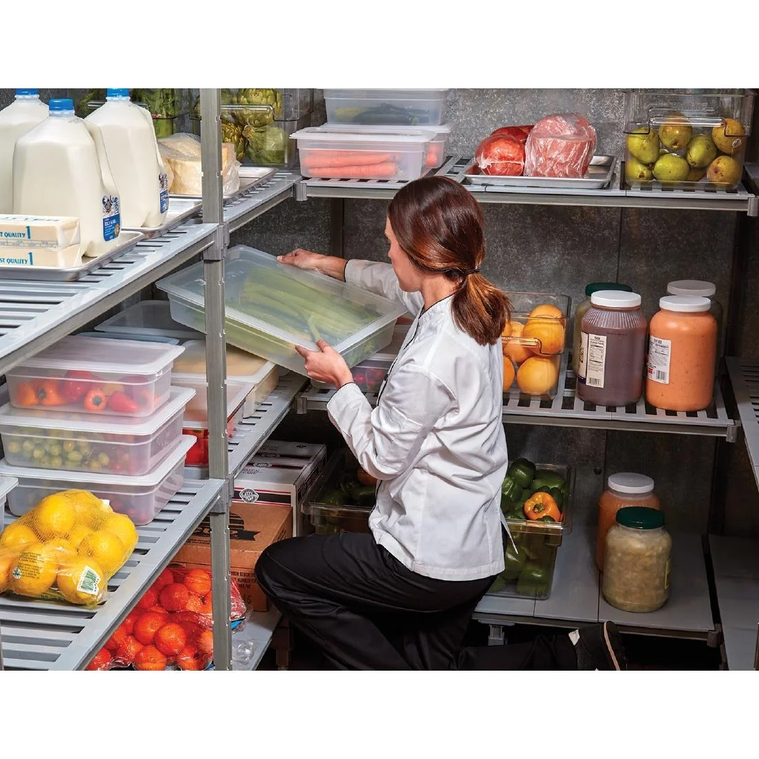 Cambro Polypropylene 1/1 Gastronorm Food Tray 100mm - Image 6