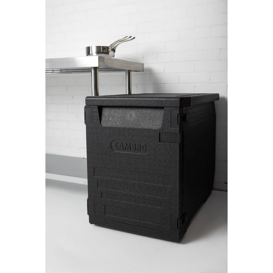 Cambro EPP Insulated Front Loading Food Pan Carrier 6 Rails 126Ltr - Image 9
