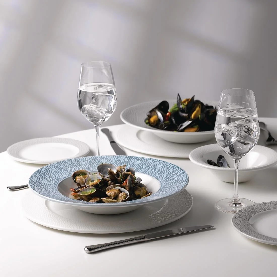 Churchill Isla Oatmeal Bowls White 170mm (12 Pack) - Image 2
