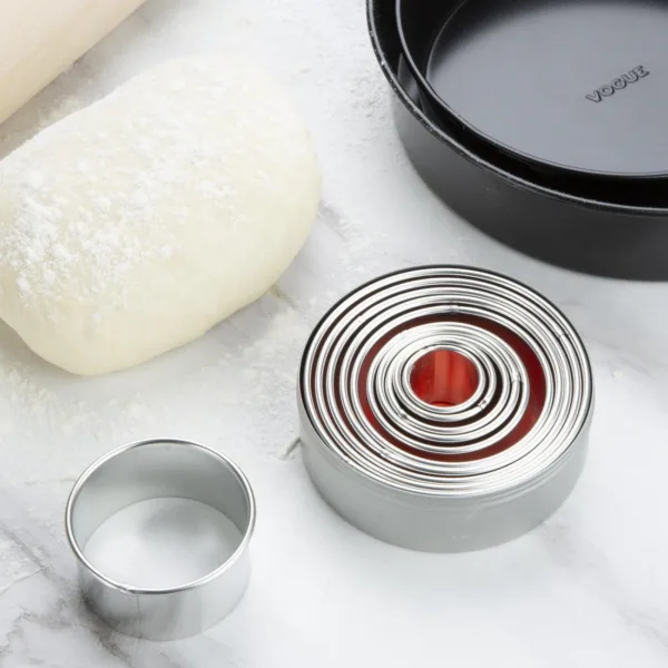 Vogue Round Plain Pastry Cutter Set