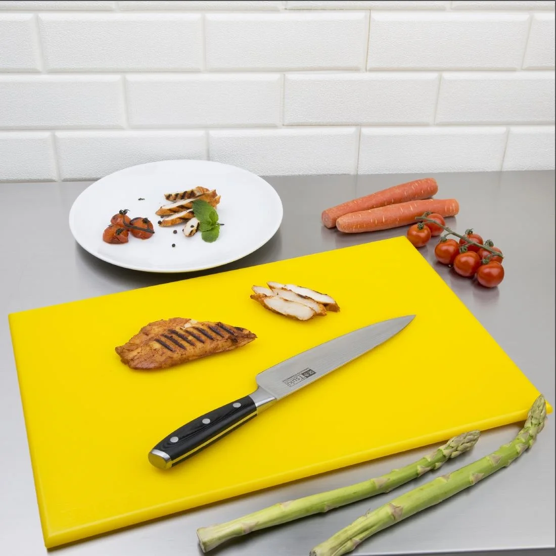 Hygiplas Anti Microbial High Density Yellow Chopping Board - Image 8