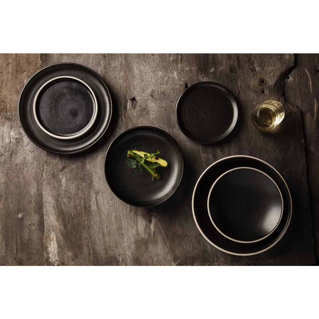 Olympia Canvas Flat Plates Delhi Black 180mm (6 Pack) - Image 3
