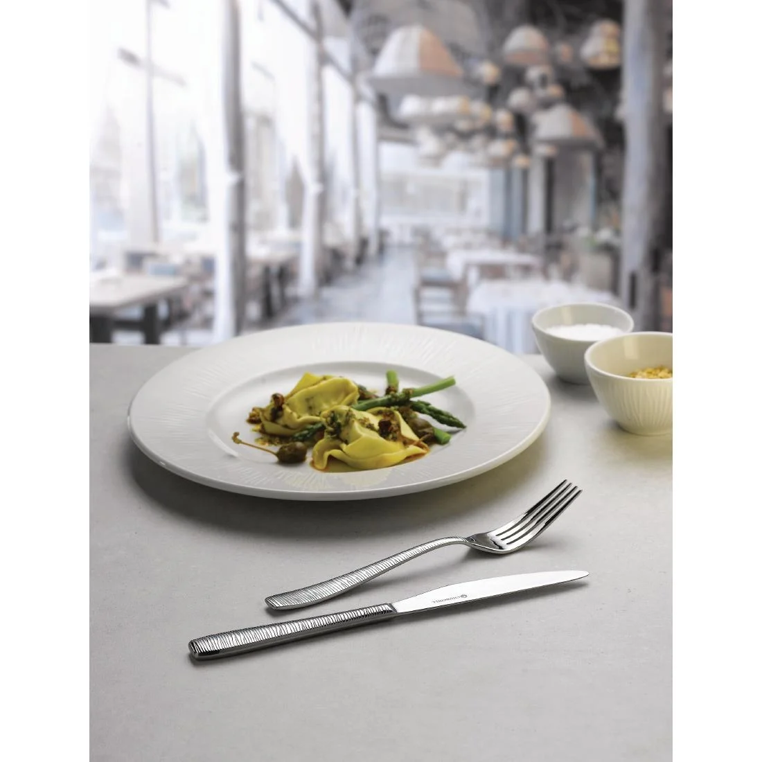 Churchill Bamboo Footed Plate 304mm