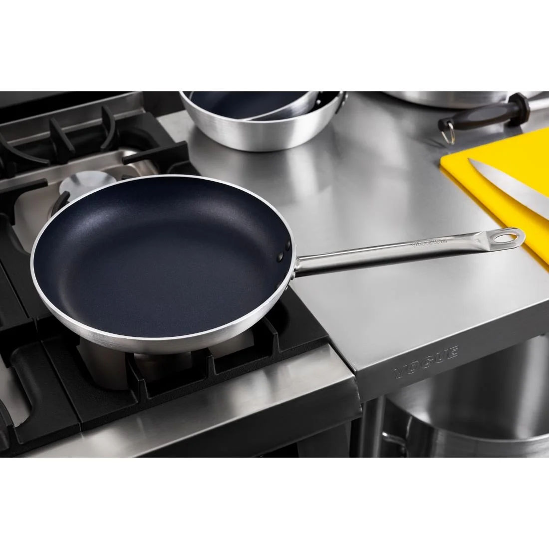 Vogue Aluminium Non-Stick Teflon Platinum Plus Frying Pan 30cm - Image 7