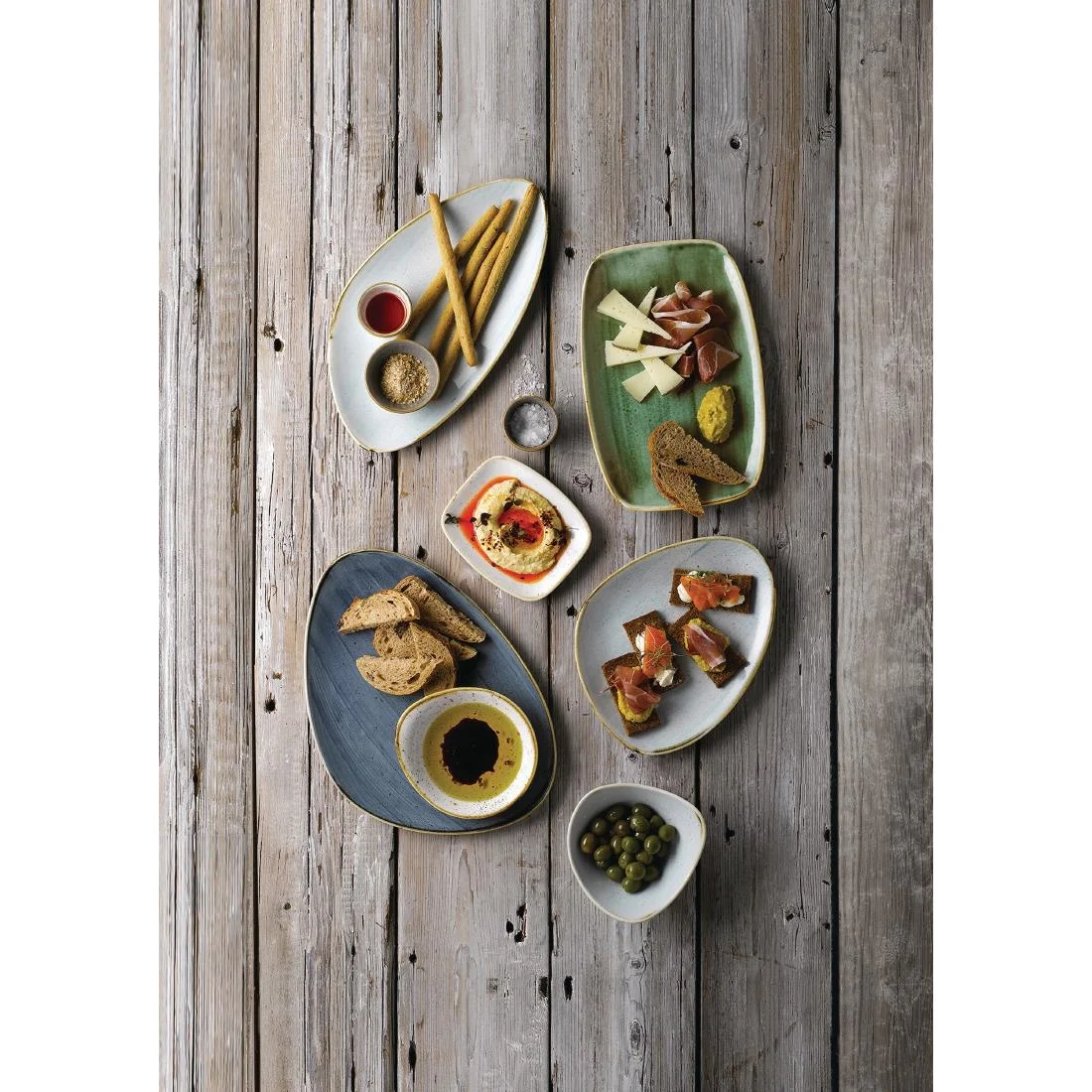 Churchill Stonecast Triangular Chefs Plates Blueberry 365 x 250mm (6 Pack) - Image 3