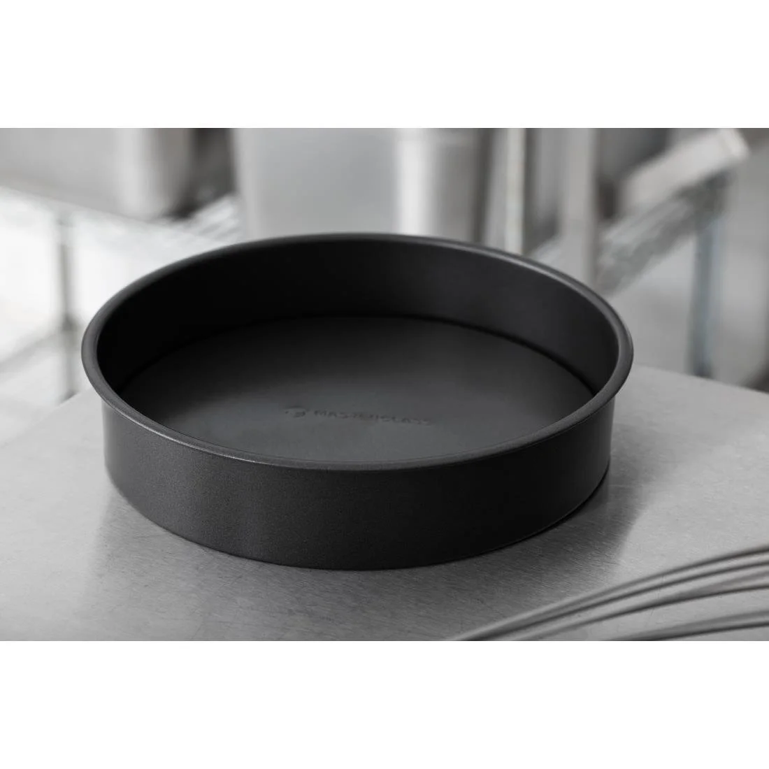 Masterclass Non-Stick Loose Base Round Sandwich Pan - Image 5