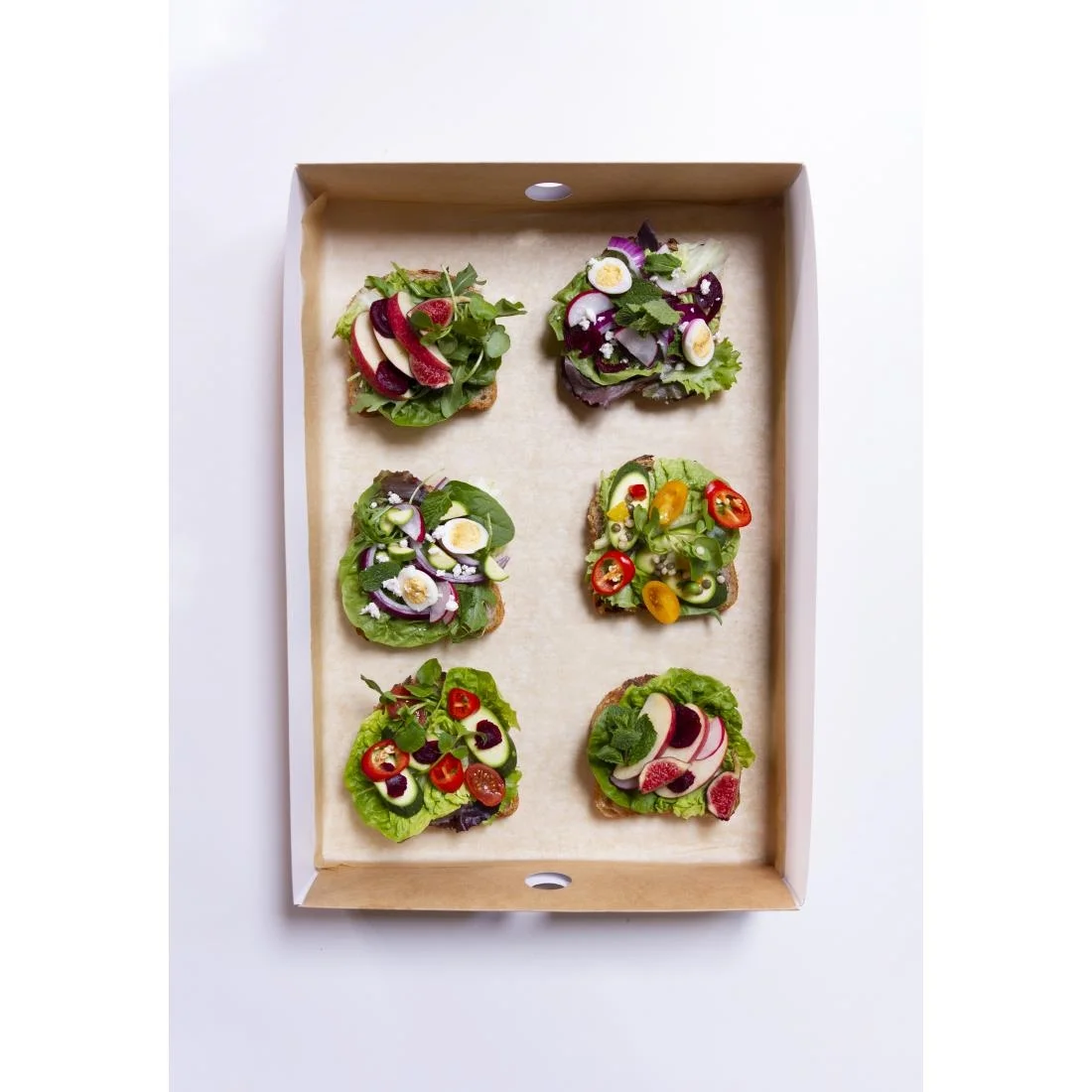 Vegware Compostable Sandwich Platters With Lid Large (Pack of 25) - Image 3