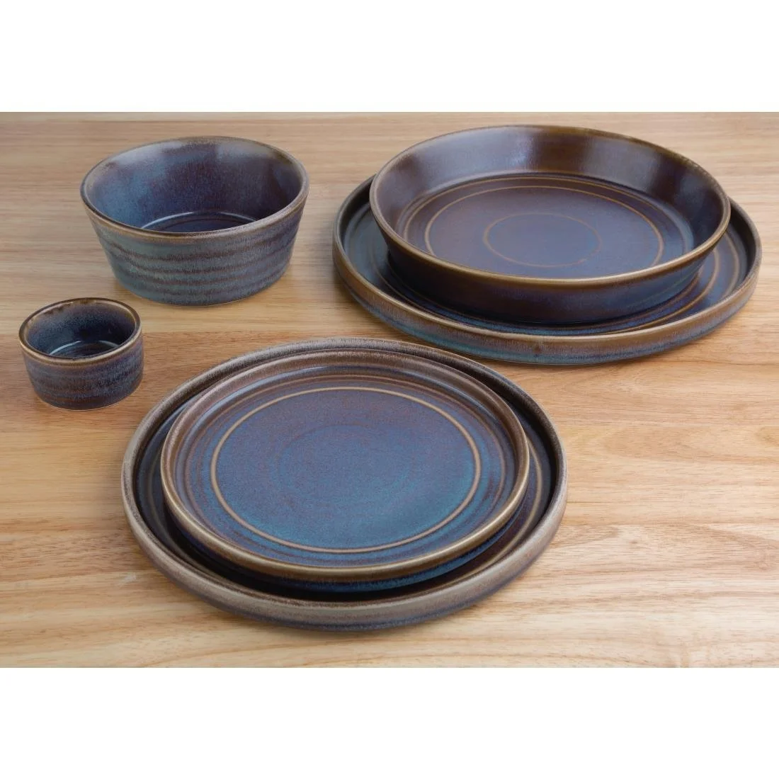 Olympia Cavolo Flat Round Bowls Iridescent 220mm (4 Pack) - Image 6