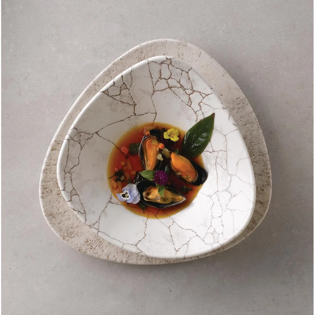 Churchill Studio Prints Kintsugi Agate Grey Lotus Bowls 228mm (12 Pack) - Image 6