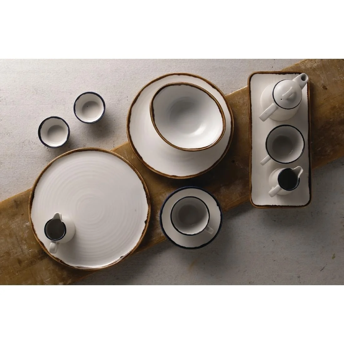 Dudson Harvest Organic Coupe Flat Plates Natural 318mm (6 Pack) - Image 3