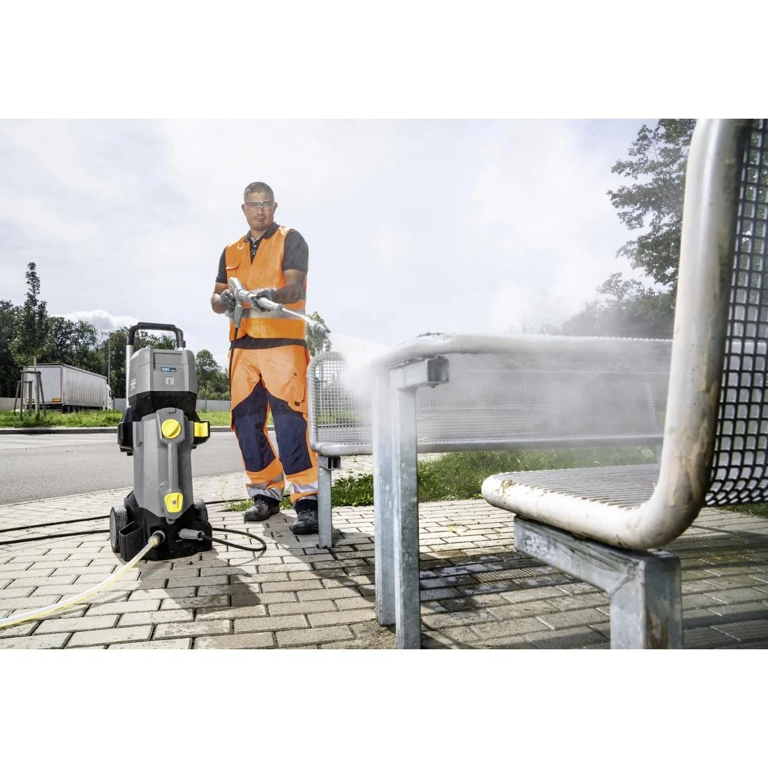 Karcher Battery High Pressure Cleaner HD 4/11 C BP Without Battery and Charger - Image 6